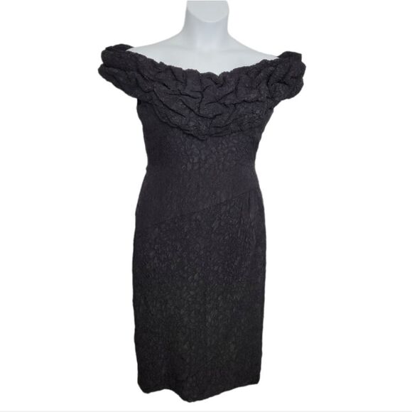 VINTAGE 80s black dress off‎ shoulder embossed gathered cocktail M - Picture 1 of 13